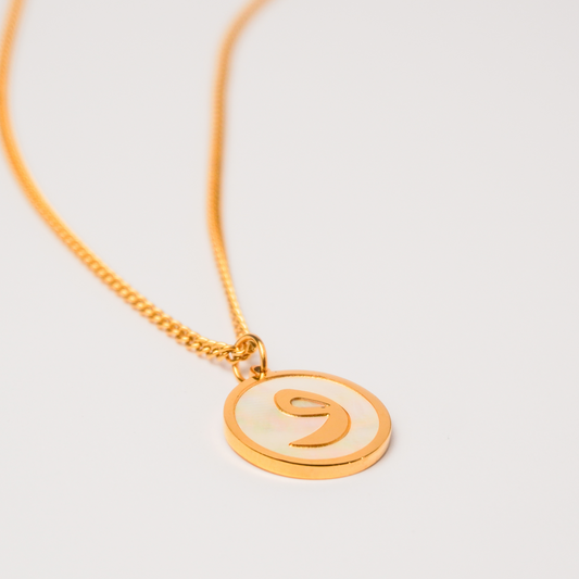 Arabic Letter Shell Necklace - Waaw (W)